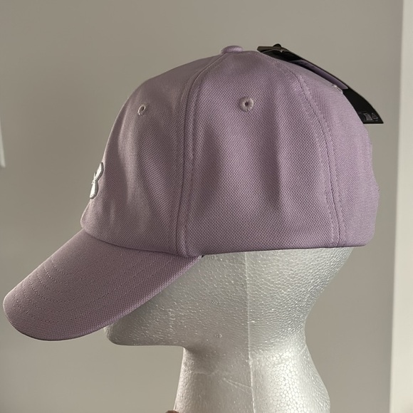 Under Armour Buckle Back baseball cap,embroidered logo, 6 vent panels,button top - Picture 2 of 9